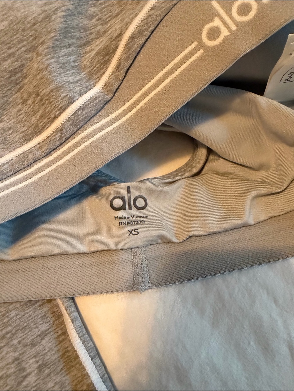 ALOsoft Hearthrob Heather Grey Athletic Set - Picture 3 of 7